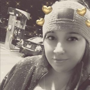 Meet your Posher, Courtney